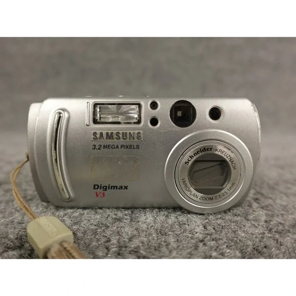 Samsung Digimax V3 Silver 3.2 Megapixels Digital Camera Schneider Kreuznach Lens